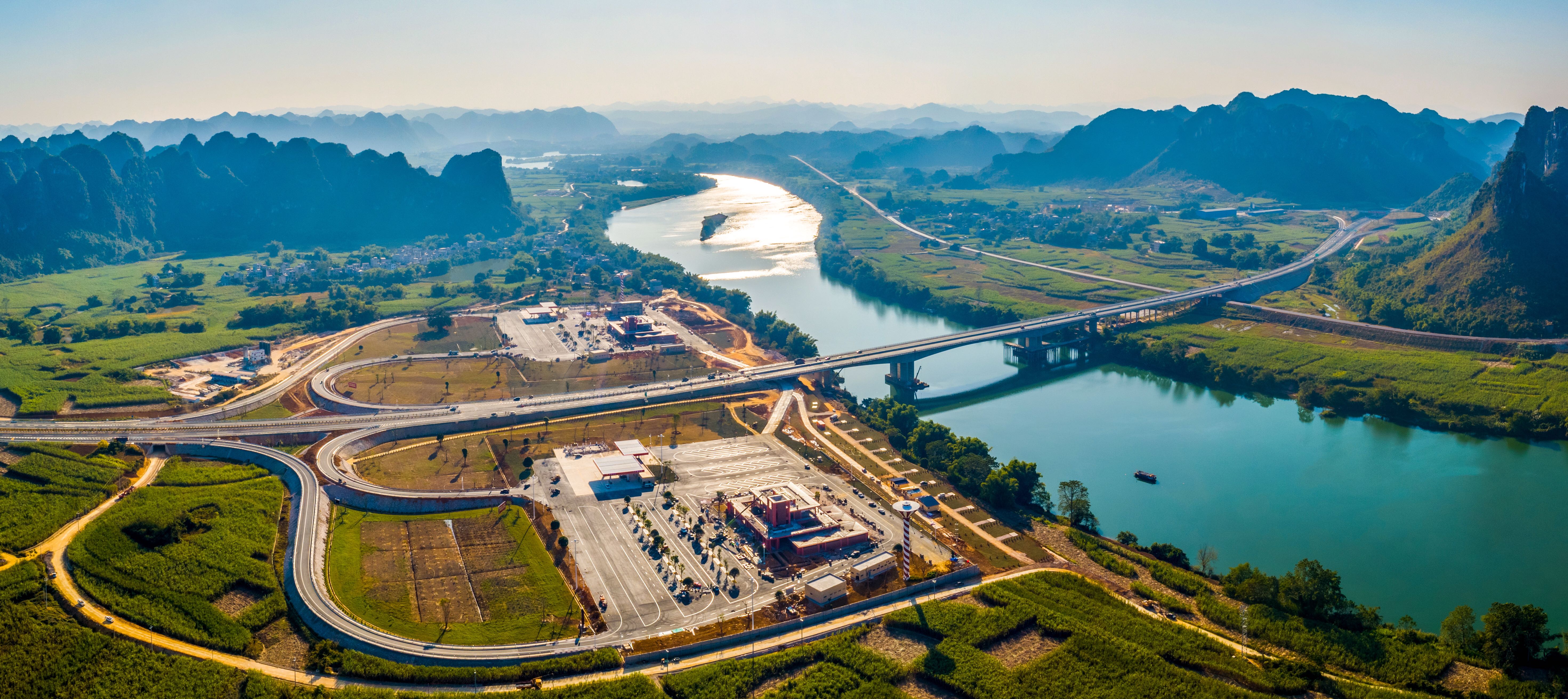 9001���Ž�ɳ(�й�)���޹�˾